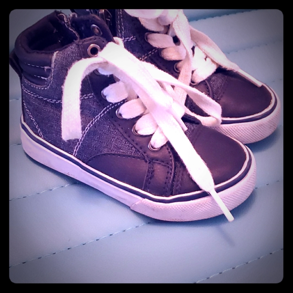 London Underground high top zip side sneakers